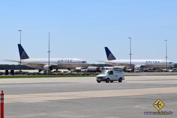 Boeing 777-222/ER